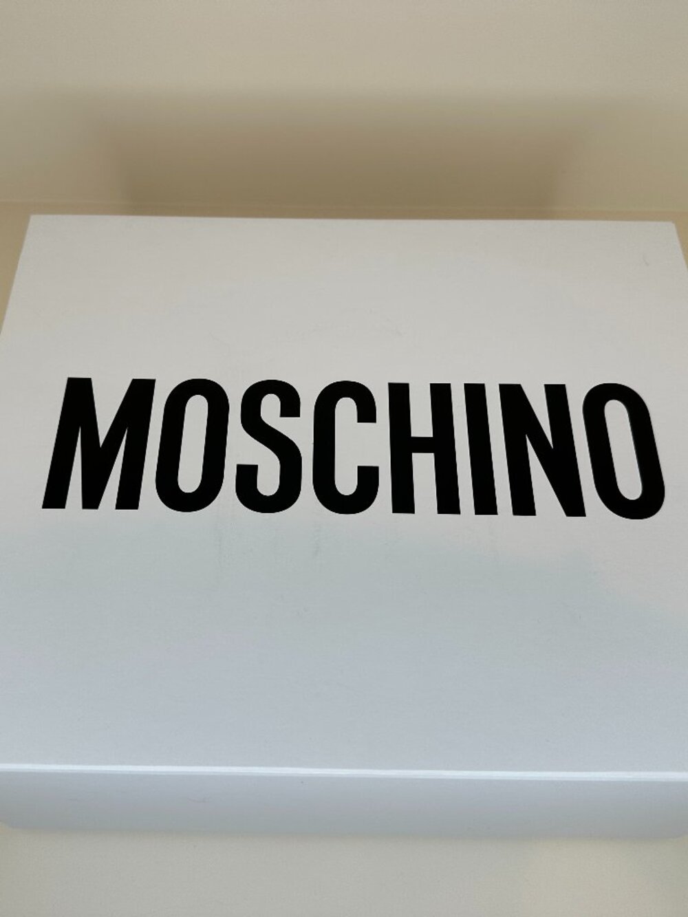 Moschino Tie Me Metallic Silver Tote Bag — Unused With Box, Dust Bag & Tags - Picture 6 of 14